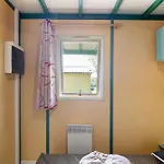 6 Personnes Climatise Horská chata Saint-Martial-de-Nabirat
